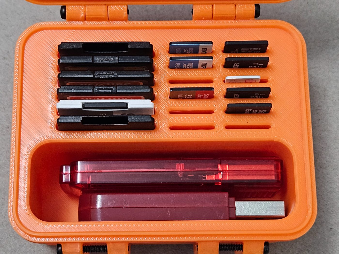 Media Storage Container